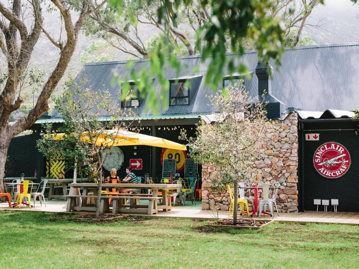 Pitstop Lodge Gordons Bay Exterior photo